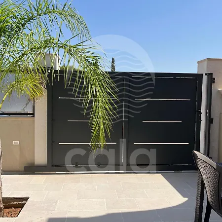 Marks House - A 300m By Cala Salento Apartment