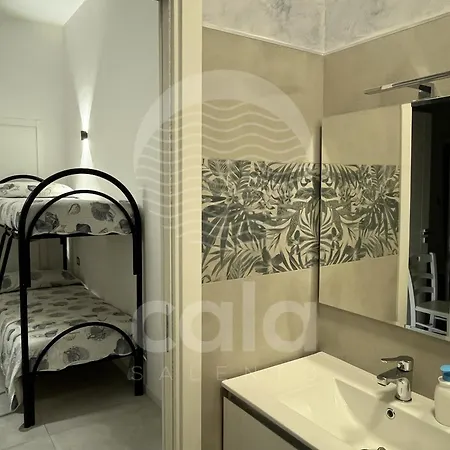 Marks House - A 300m By Cala Salento Apartment *